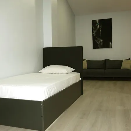 Hotel Zoom Airport 4*